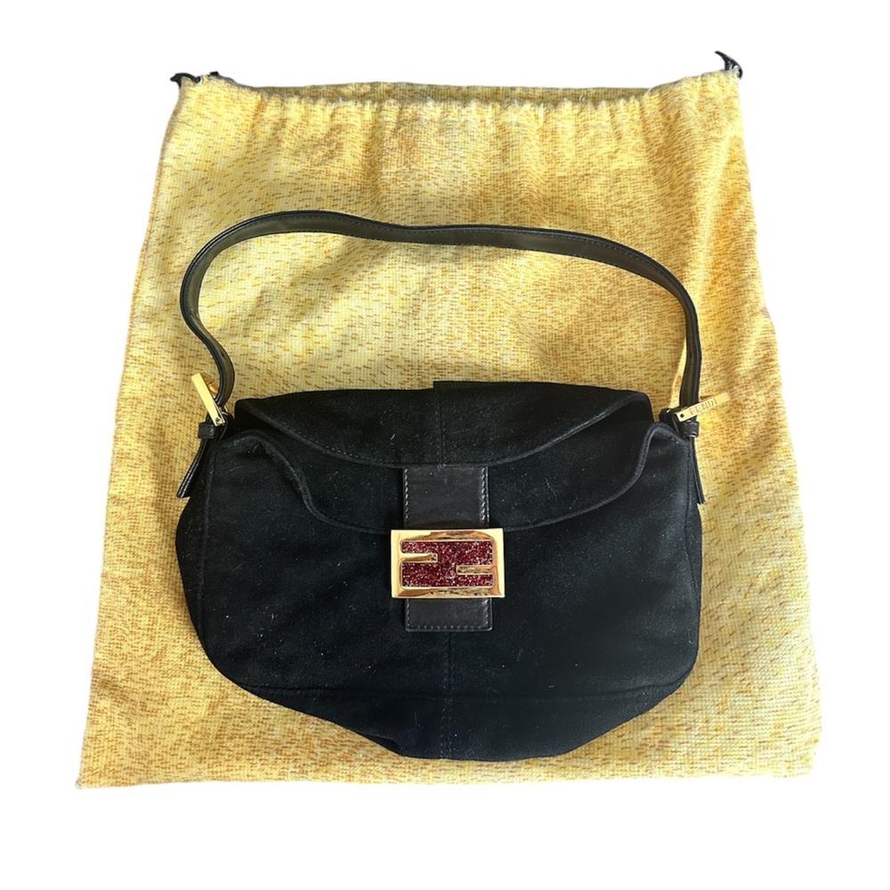 FENDI BAGUETTE HANDBAG